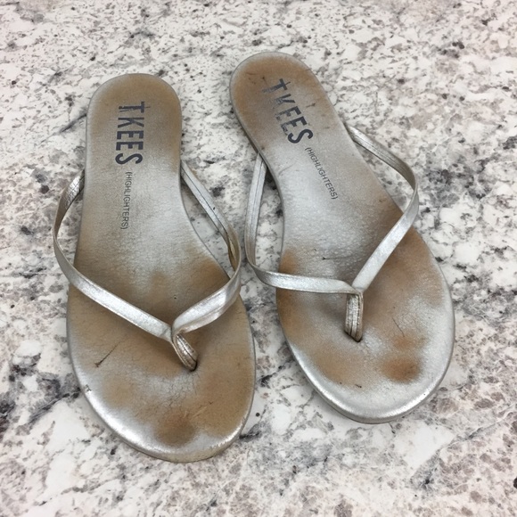 tkees flip flops